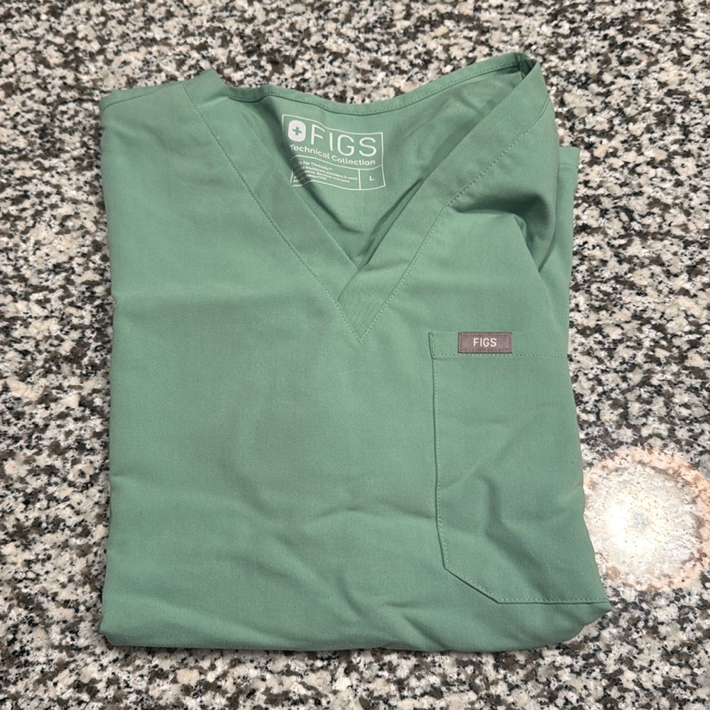 Figs scrubs